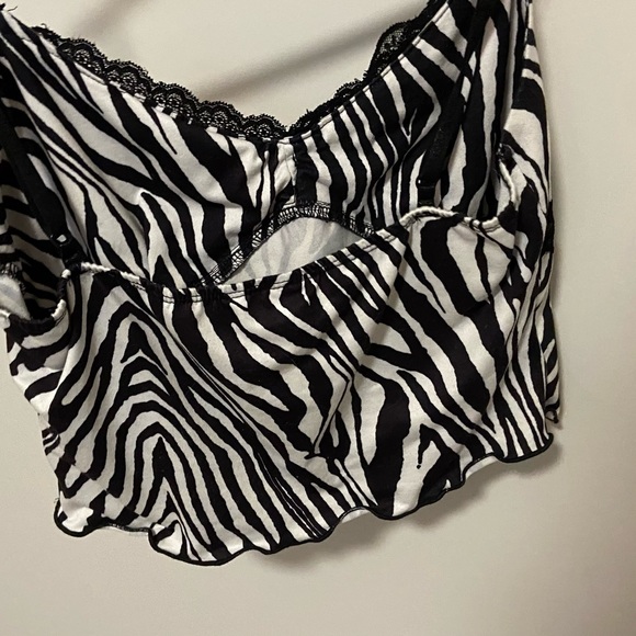 Zebra print with black lace tank top size M/S - Picture 3 of 3